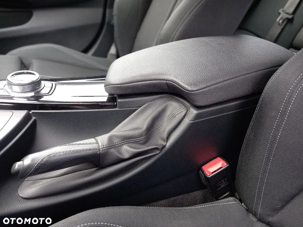 BMW Seria 4 420d Sport Line - 34