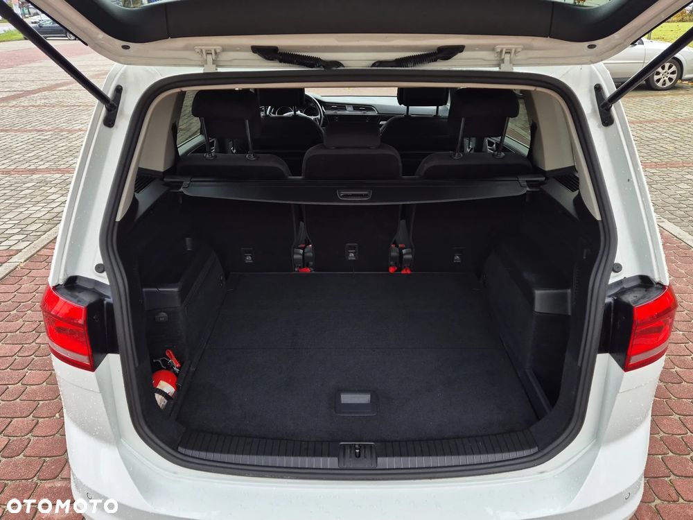 Volkswagen Touran 1.5 TSI EVO Highline DSG - 23