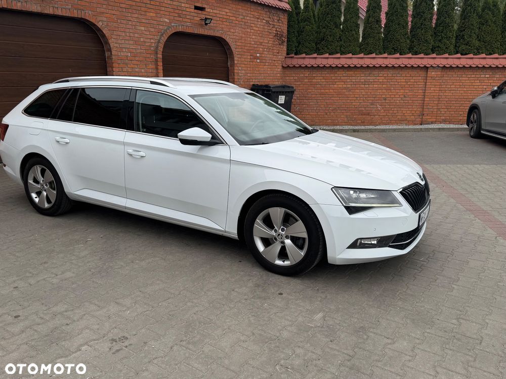 Skoda Superb 1.6 TDI GreenLine - 4
