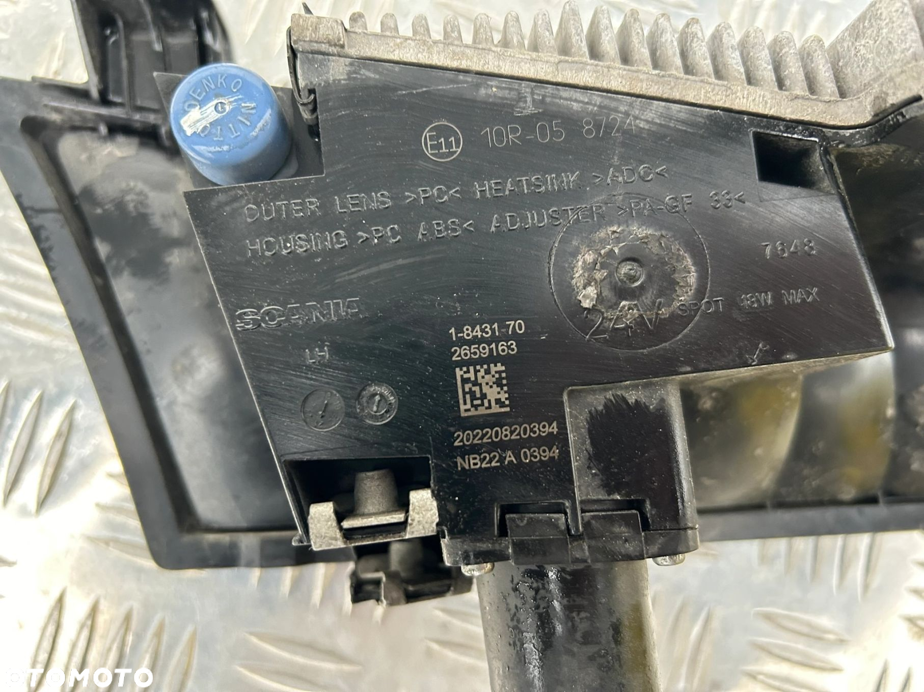HALOGEN LAMPA ATRAPY SCANIA NTG - 3