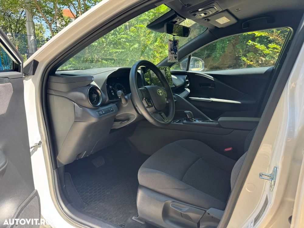 Toyota C-HR 1.8 HEV 140 CP 4x2 CVT Dynamic - 12