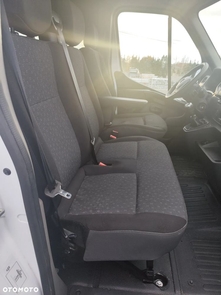 Opel Movano  brygadówka 7 osób klima nawigacja hak tempomat ledy - 13