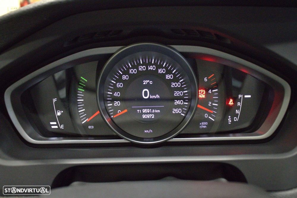 Volvo V40 Cross Country 2.0 D2 Kinetic Geartronic - 33