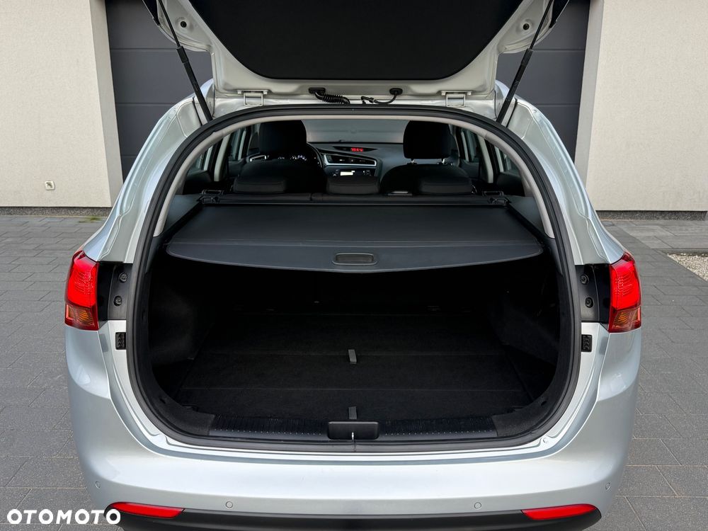 Kia Ceed 1.6 GDI ISG Vision - 20