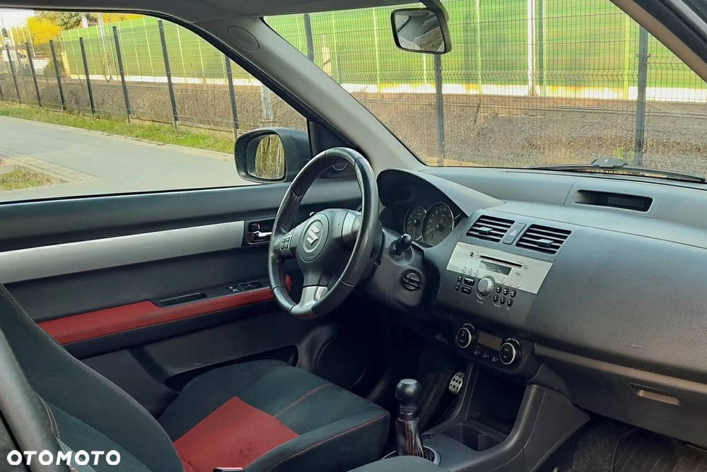 Suzuki Swift 1.6 Sport - 11