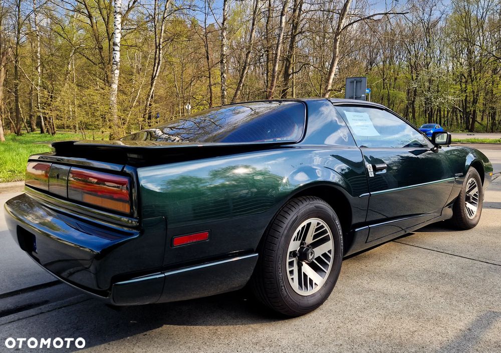 Pontiac Firebird - 10