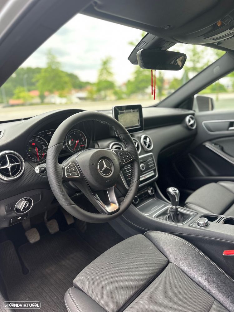 Mercedes-Benz A 180 d Urban - 9