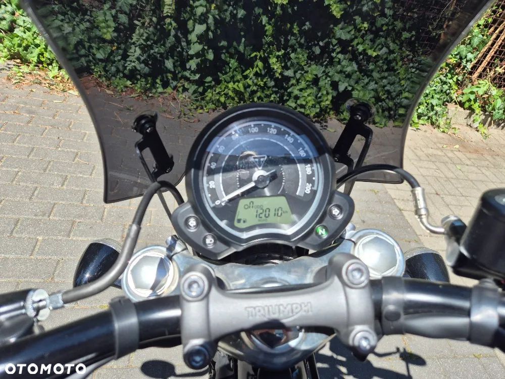 Triumph Speedmaster - 3