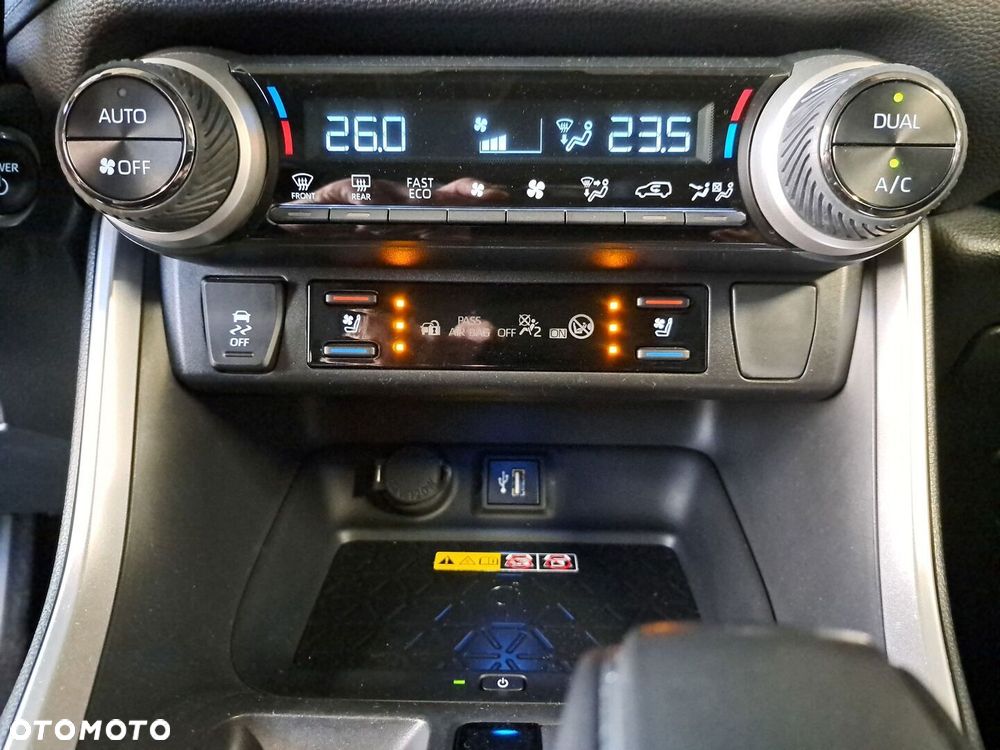 Toyota RAV4 - 26