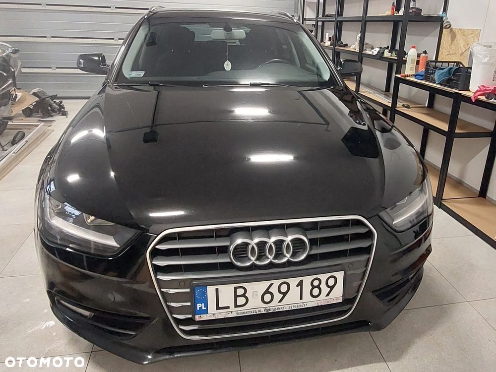 Audi A4 Avant 2.0 TDI DPF Ambition - 2