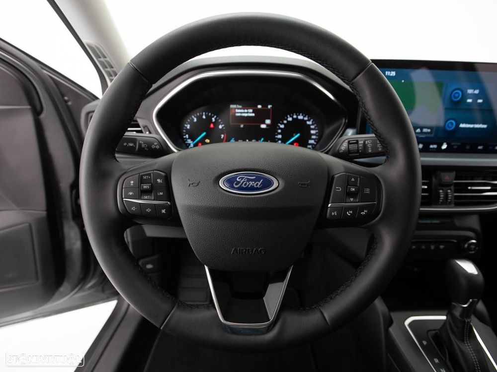 Ford Focus SW - 17
