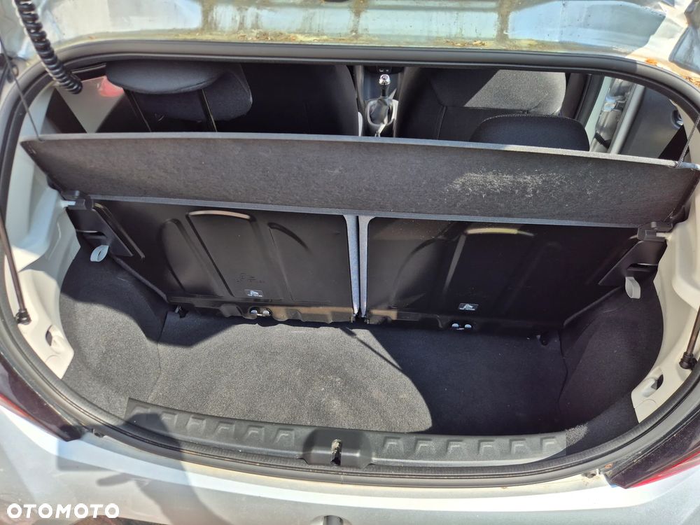 Toyota Aygo x-play - 30