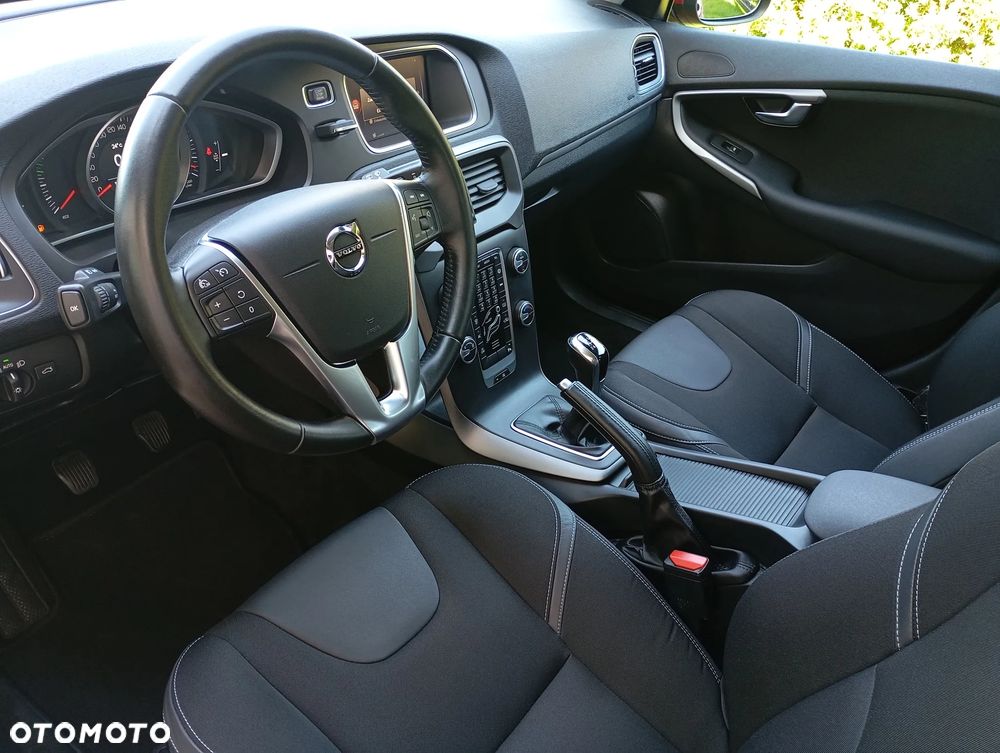 Volvo V40 D2 Geartronic - 14