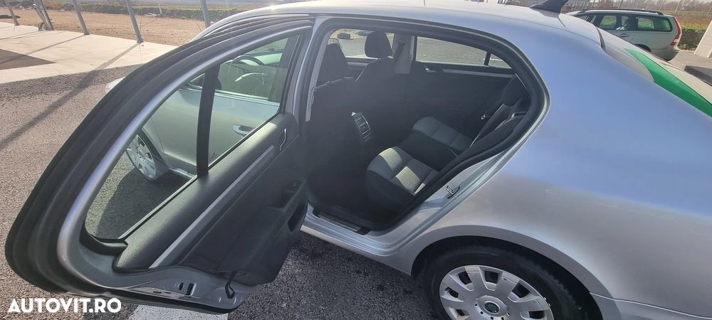 Skoda Superb 1.8 TSI Comfort - 9