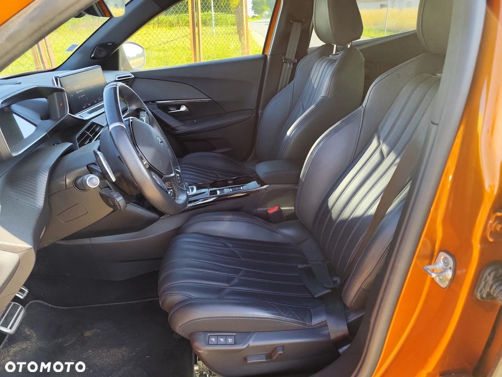 Peugeot 2008 PureTech 155 EAT8 GT Pack - 16