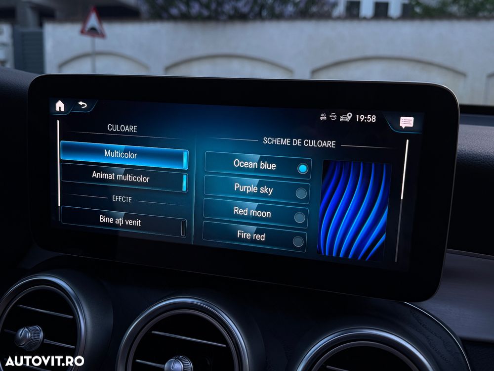 Mercedes-Benz GLC 300 4MATIC 9G-TRONIC AMG Line Plus - 15