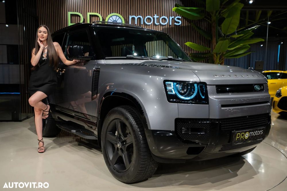 Land Rover Defender - 12