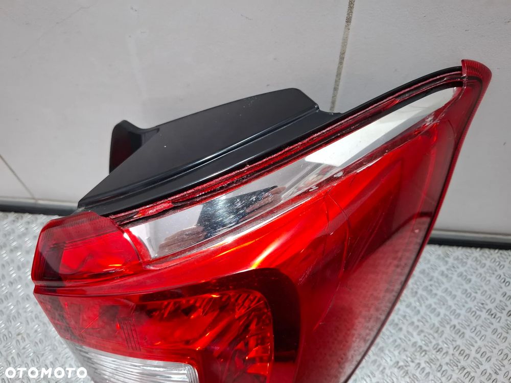 Lampa prawy tył Led Suzuki SX4 S-cross 2017 lift uszkodzona - 2