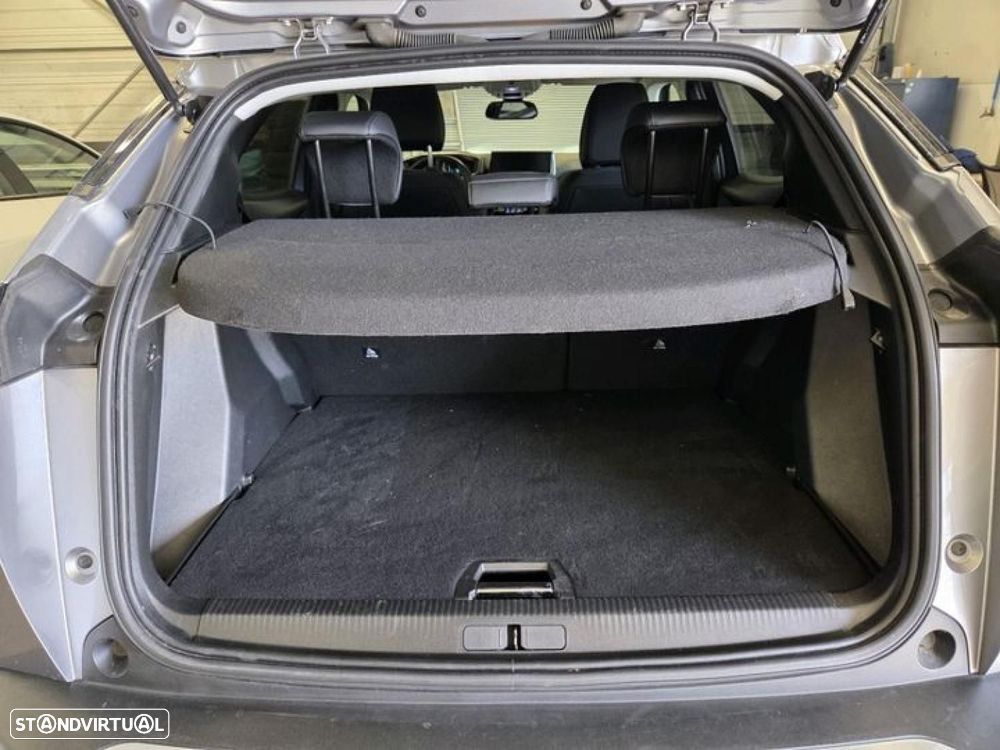Peugeot e-2008 50 kWh Allure Pack - 9