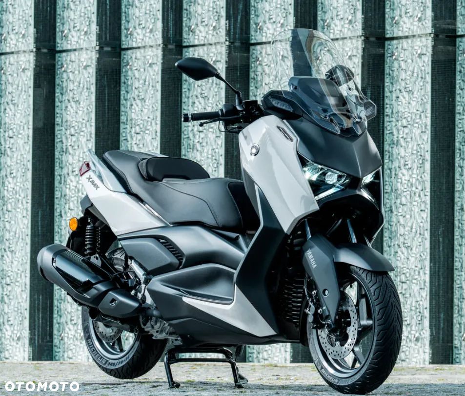Yamaha X-max - 9