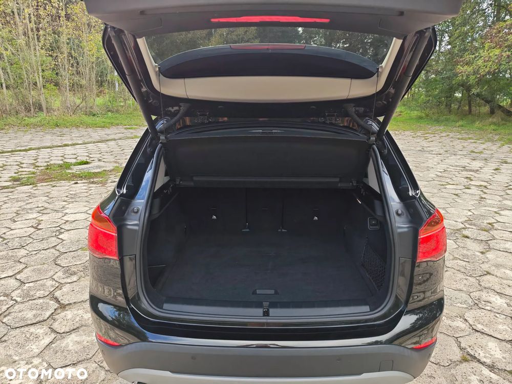 BMW X1 xDrive18d Advantage sport - 24