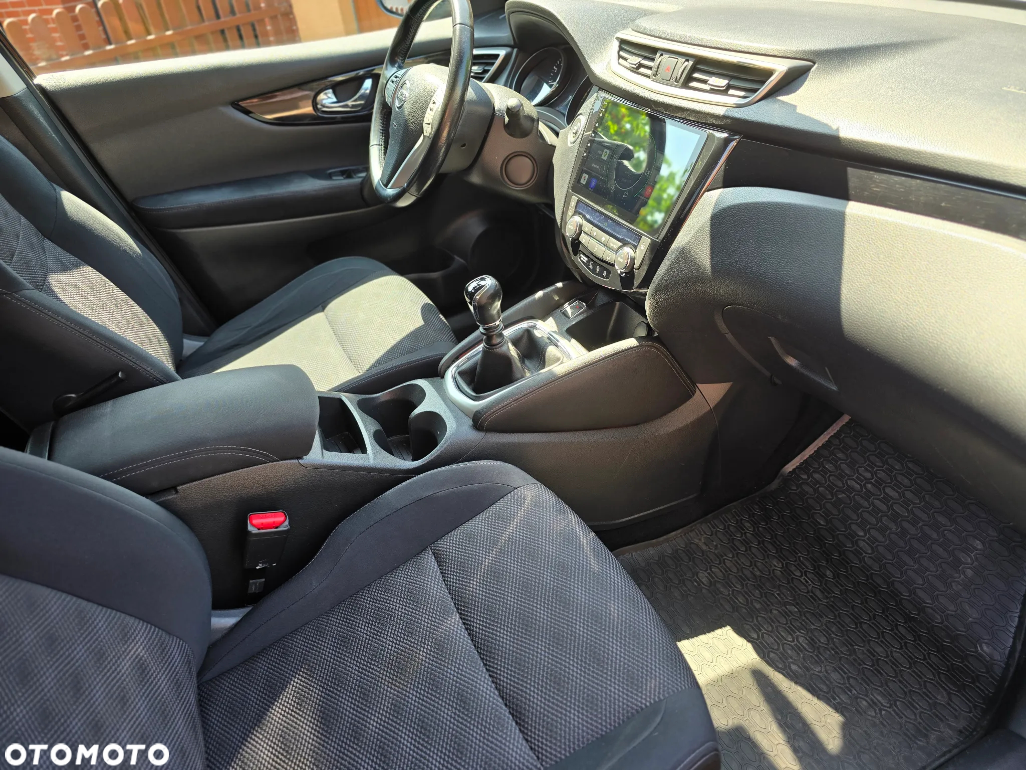Nissan Qashqai 1.6 DIG-T N-Connecta - 6