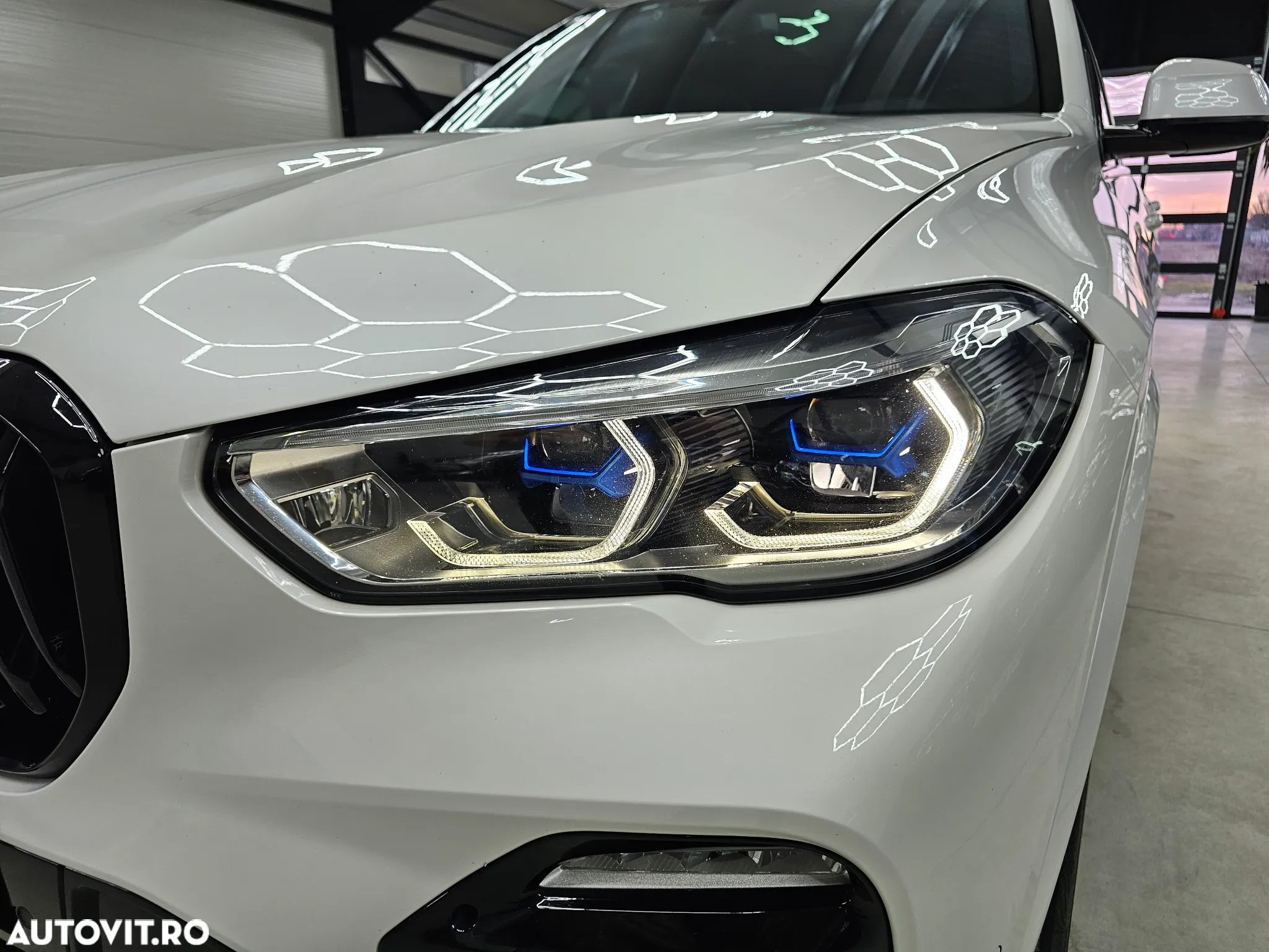 BMW X5 M M50i - 37