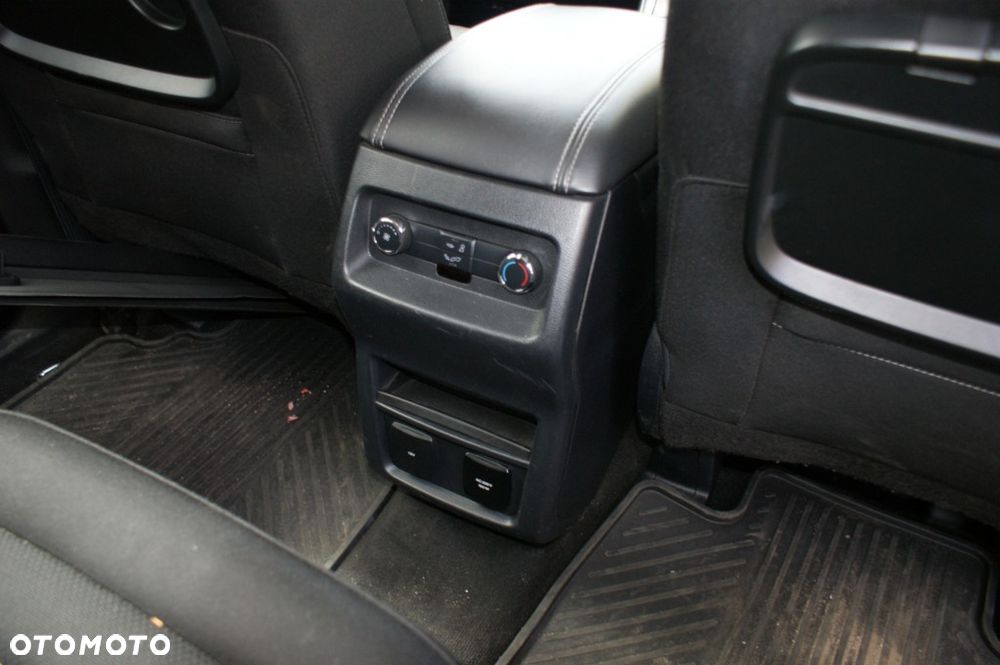 Ford Galaxy 2.0 EcoBlue Titanium - 19