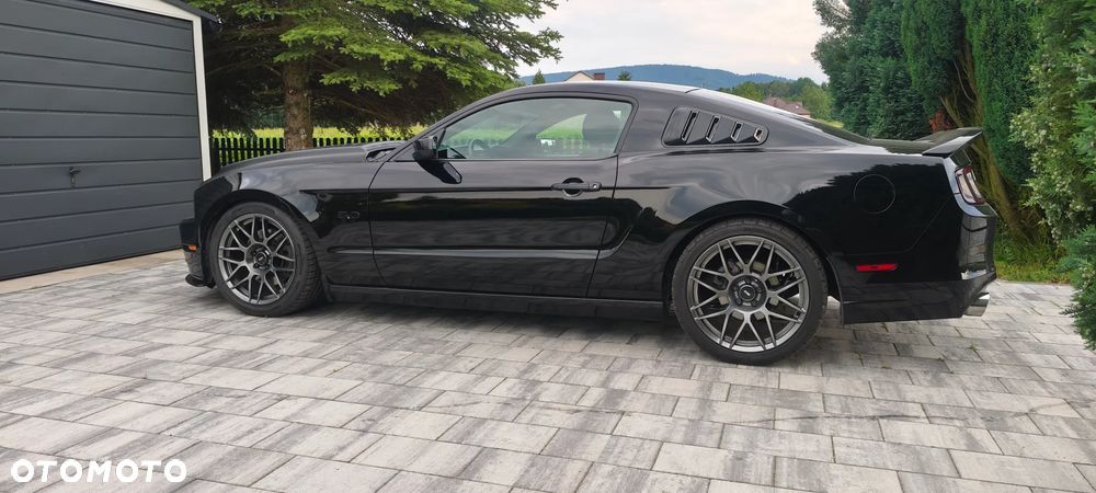 Ford Mustang - 11