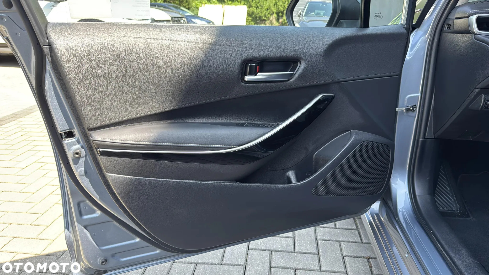 Toyota Corolla 1.6 Executive MS - 11