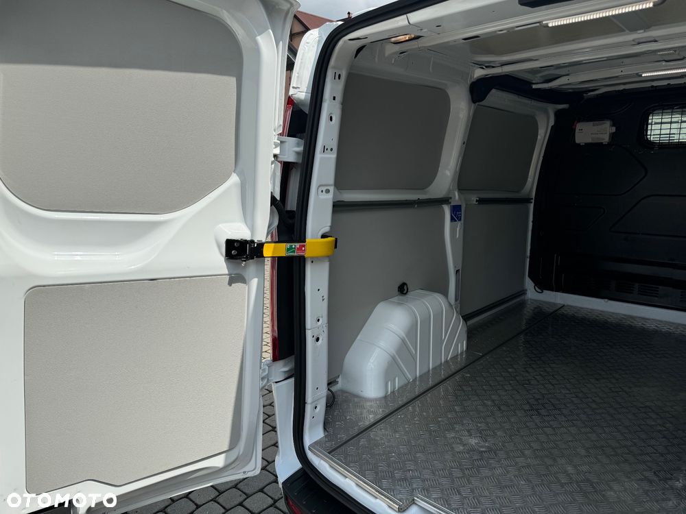 Ford Transit Custom - 12