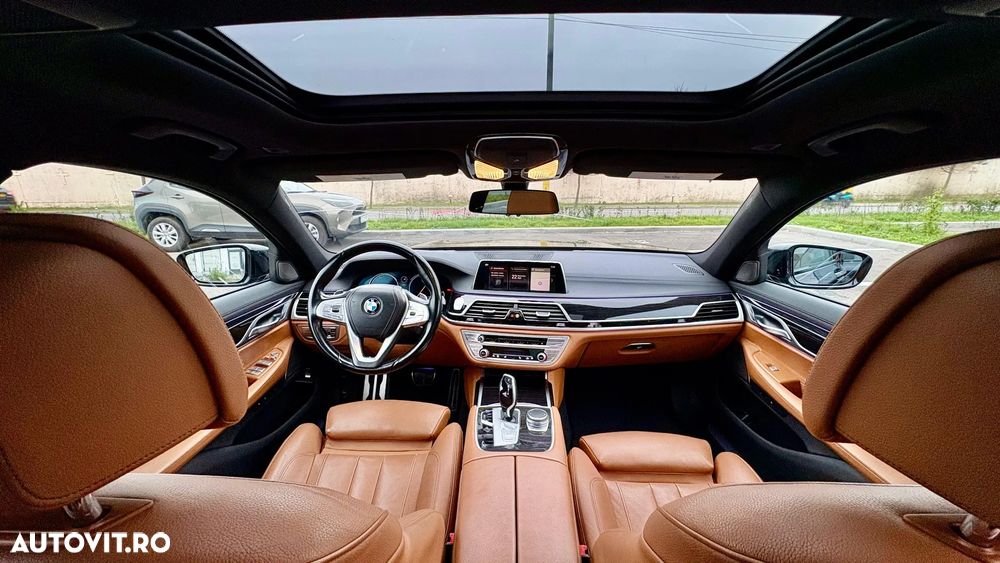 BMW Seria 7 740Li - 22
