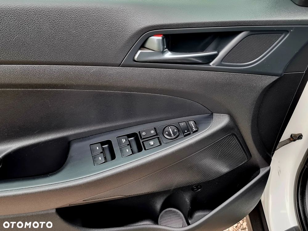 Hyundai Tucson blue 1.6 GDi 2WD Navi - 29