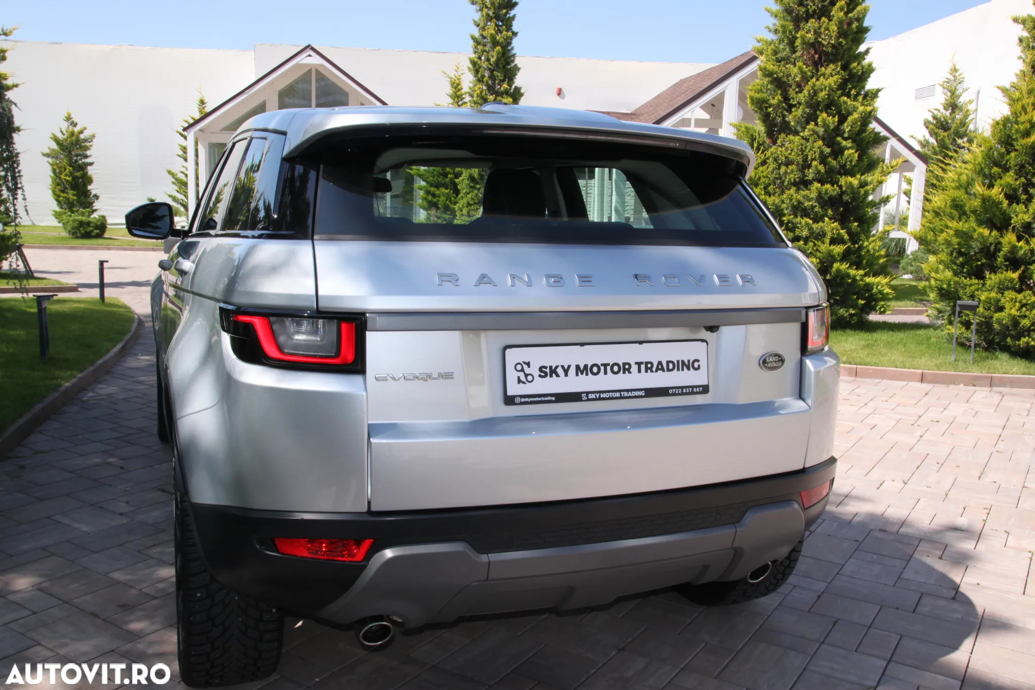 Land Rover Range Rover Evoque - 11