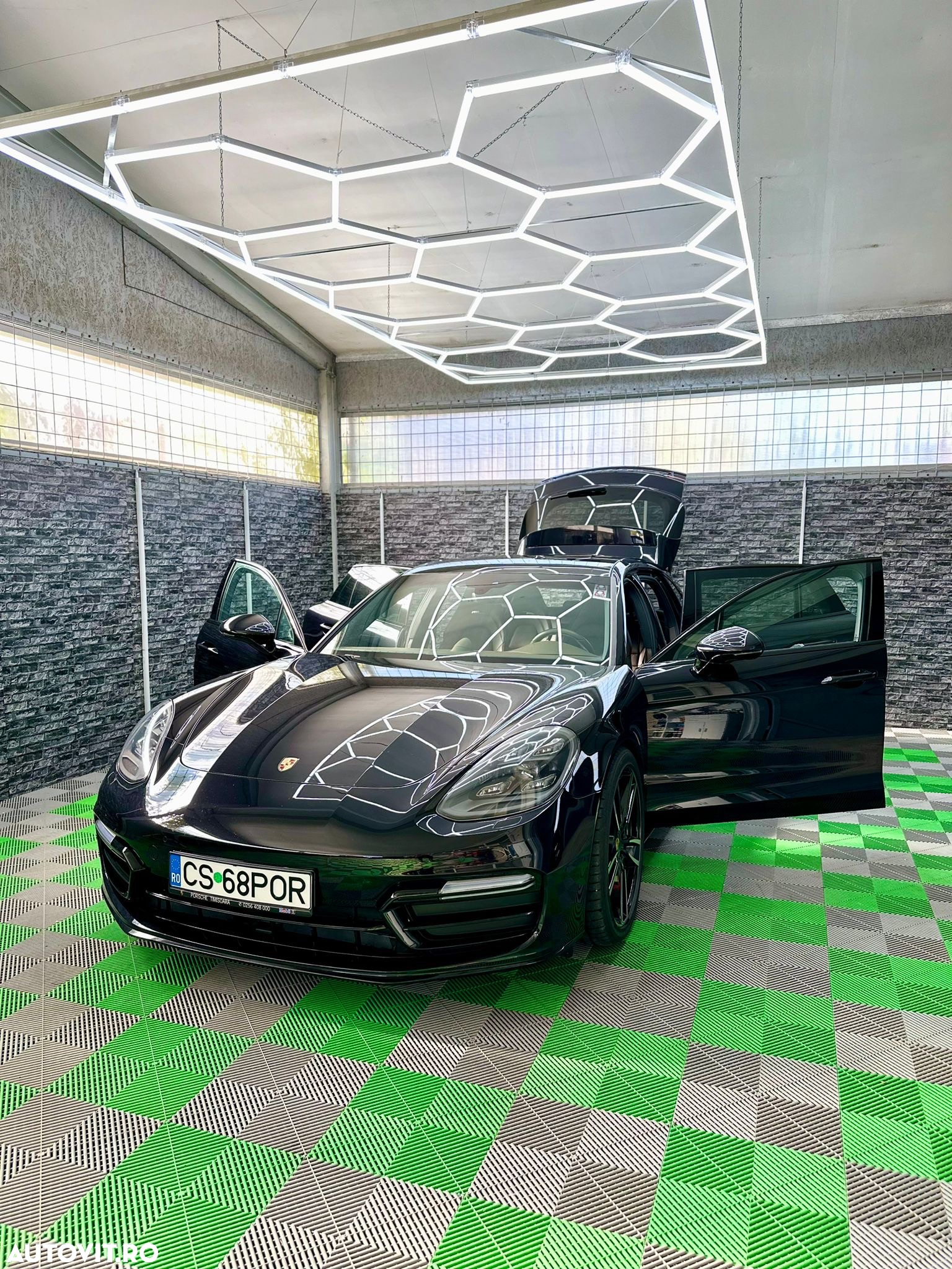 Porsche Panamera 4 - 4