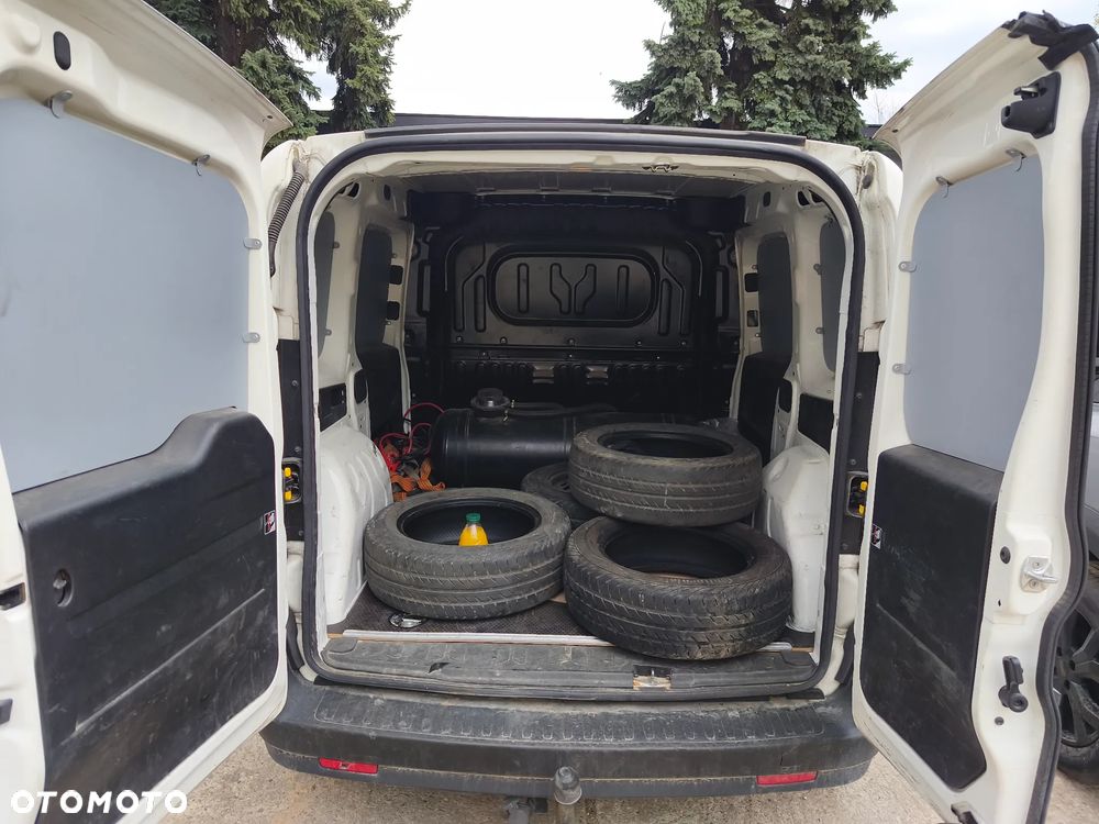 Opel COMBO - 8