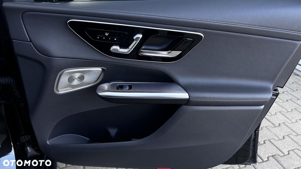 Mercedes-Benz GLC - 23