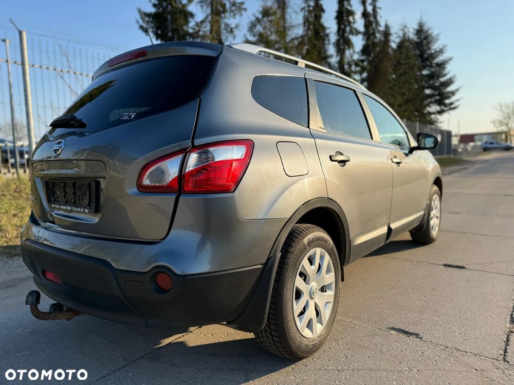 Nissan Qashqai+2 - 4