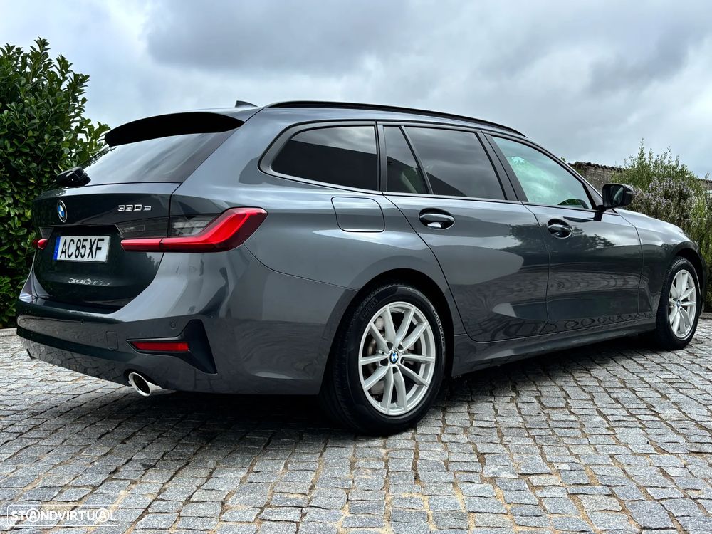 BMW 330 - 14