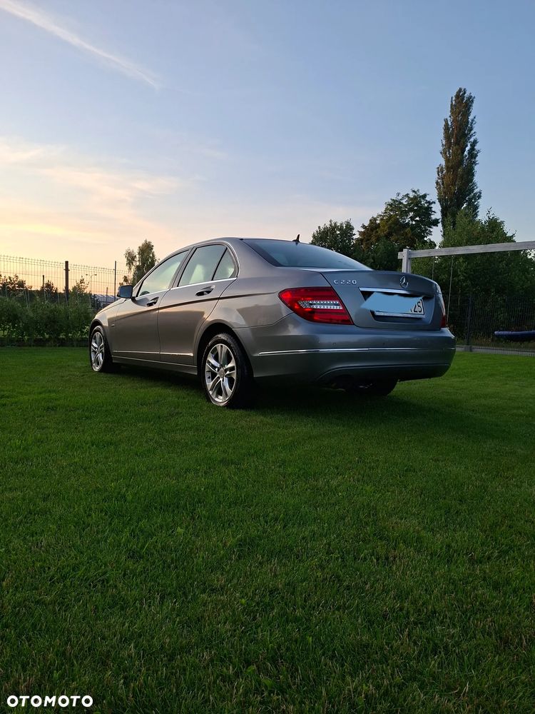 Mercedes-Benz Klasa C 200 CDI BlueEff Avantgarde - 3
