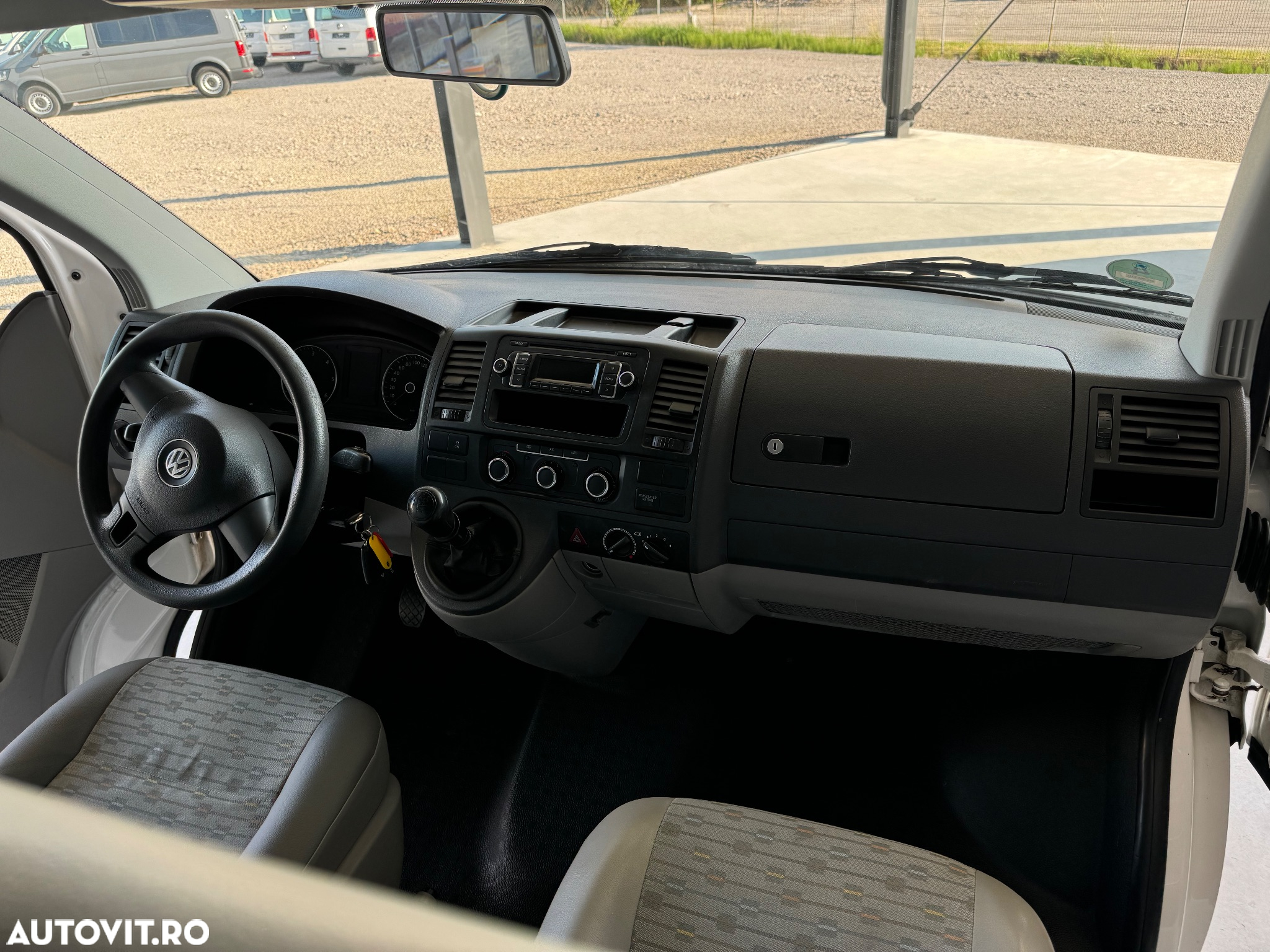 Volkswagen Transporter - 17