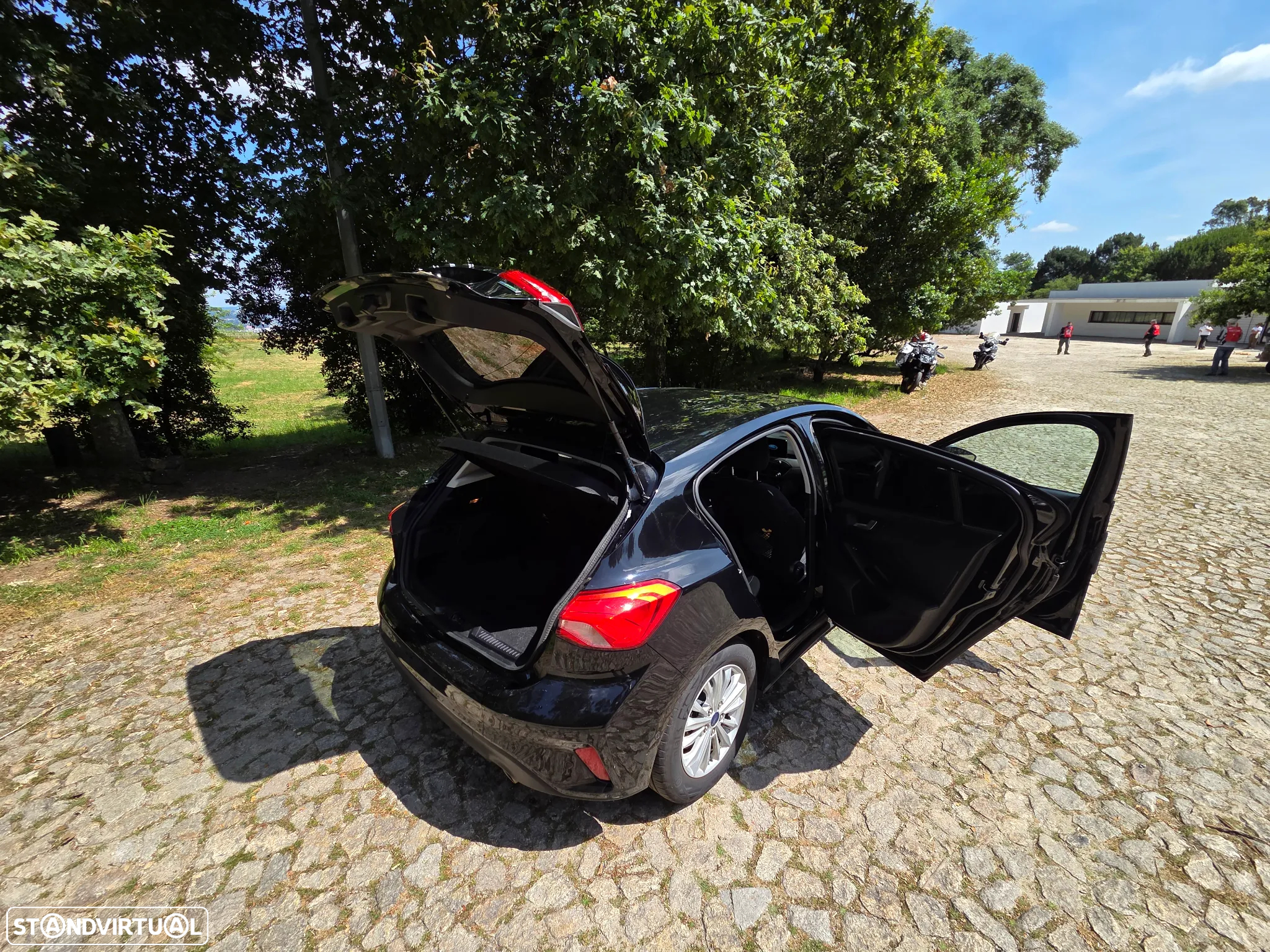 Ford Focus 1.0 EcoBoost Titanium - 10