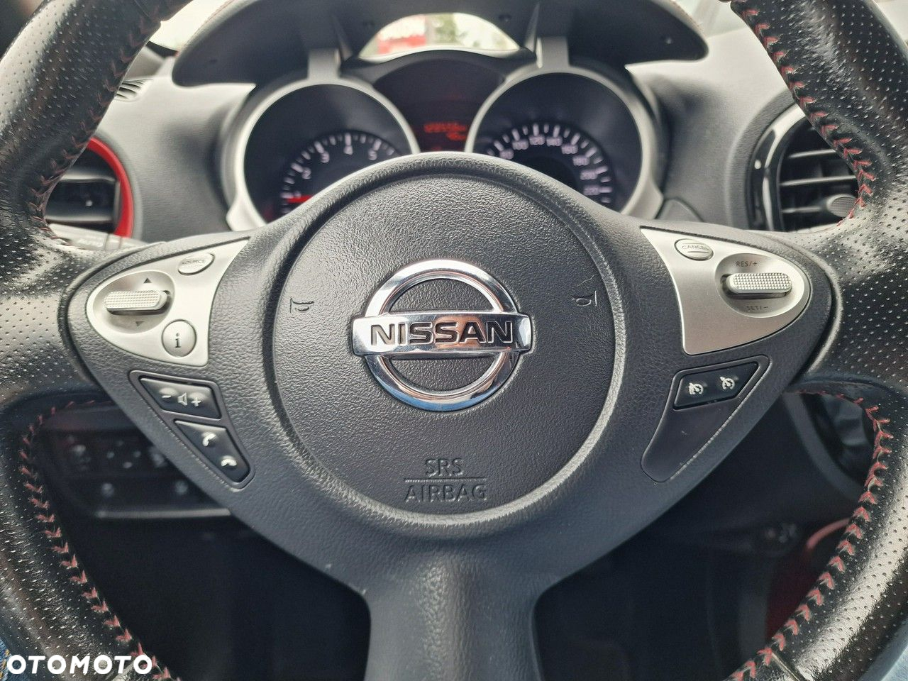 Nissan Juke 1.2 DIG-T N-Connecta Dark Sound - 32