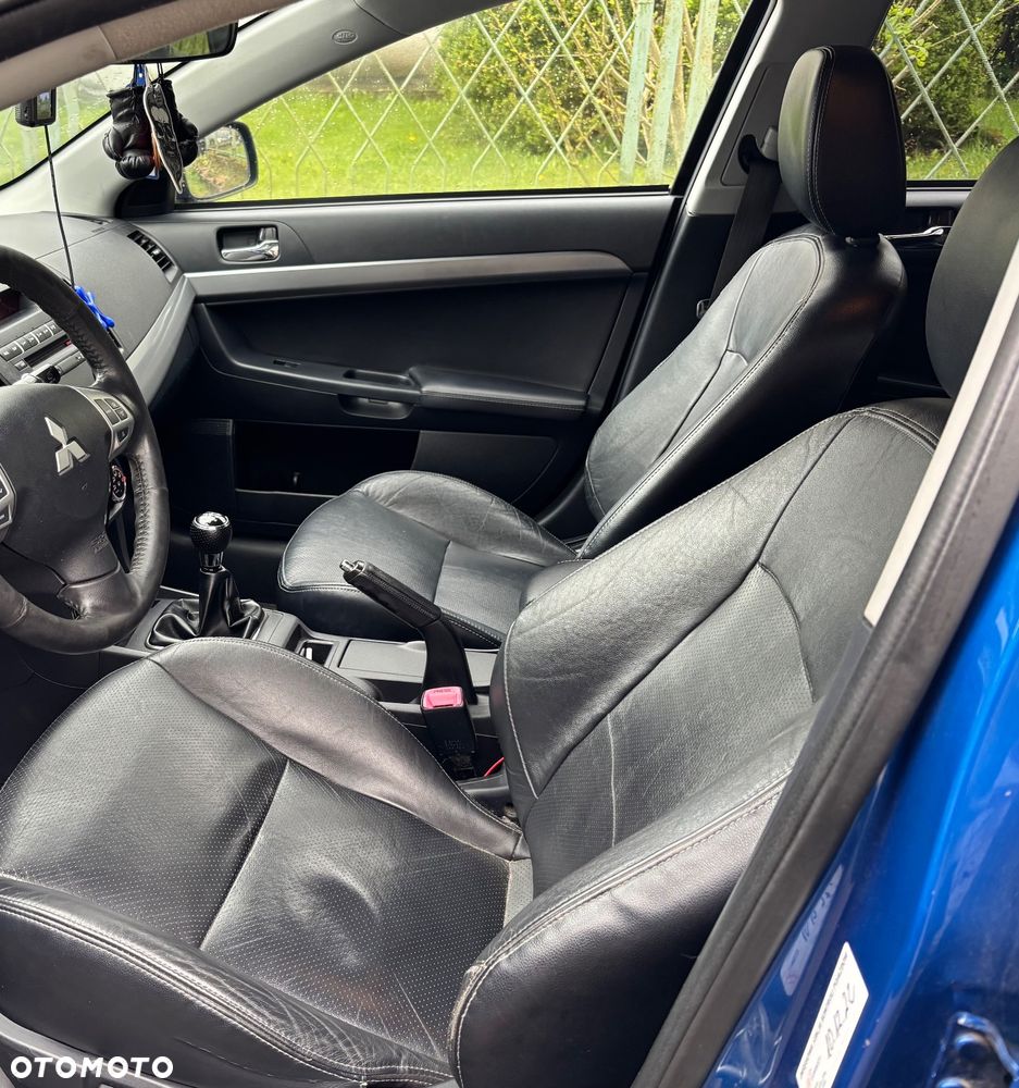 Mitsubishi Lancer 1.8 Intense - 10