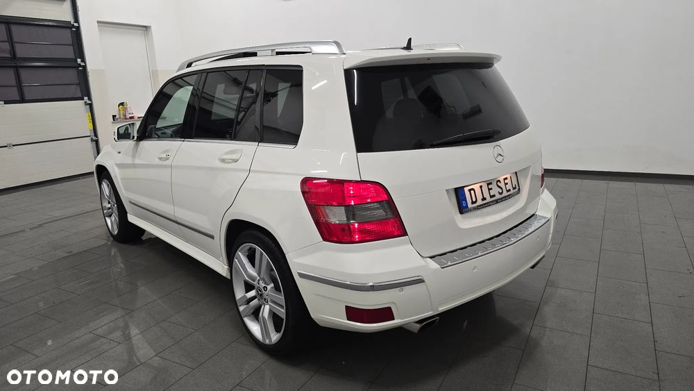 Mercedes-Benz GLK 220 CDI DPF BlueEFFICIENCY 7G-TRONIC - 4