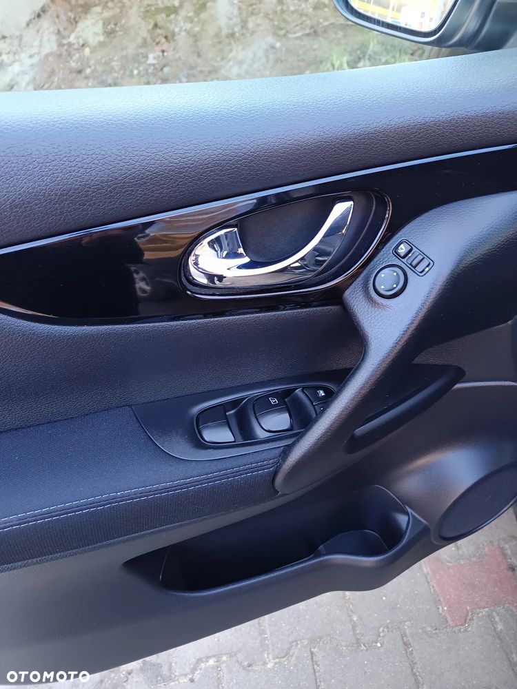 Nissan Qashqai 1.5 dCi N-Connecta - 21