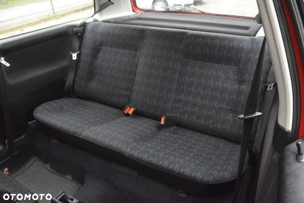 Volkswagen Golf 1.8 CL - 25