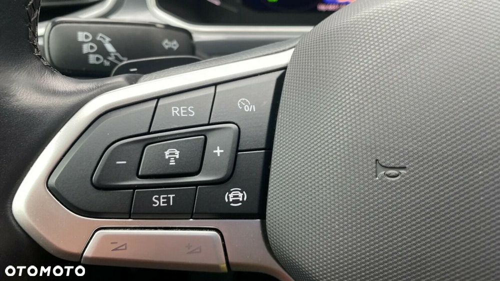 Volkswagen T-Roc 1.5 TSI Style DSG - 20