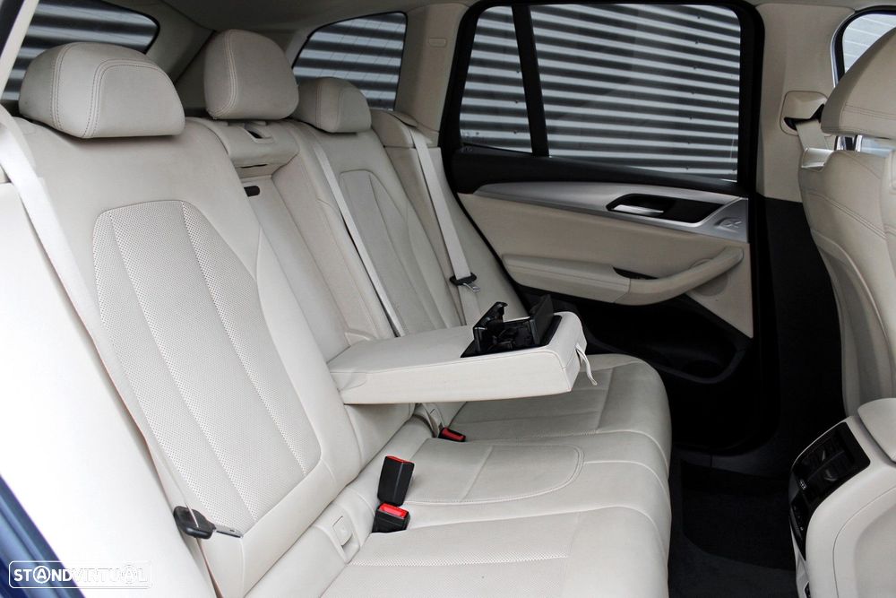 BMW X3 18 d sDrive Advantage Auto - 12