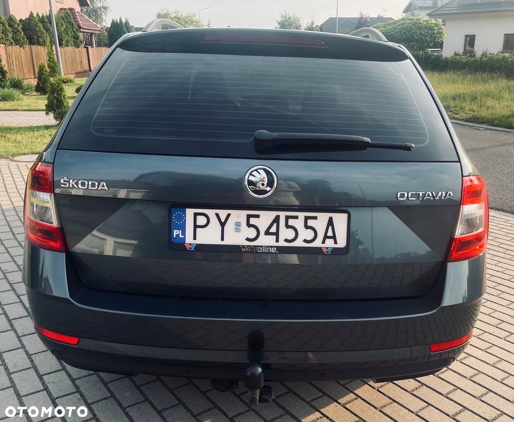 Skoda Octavia 2.0 TDI Ambition DSG - 6